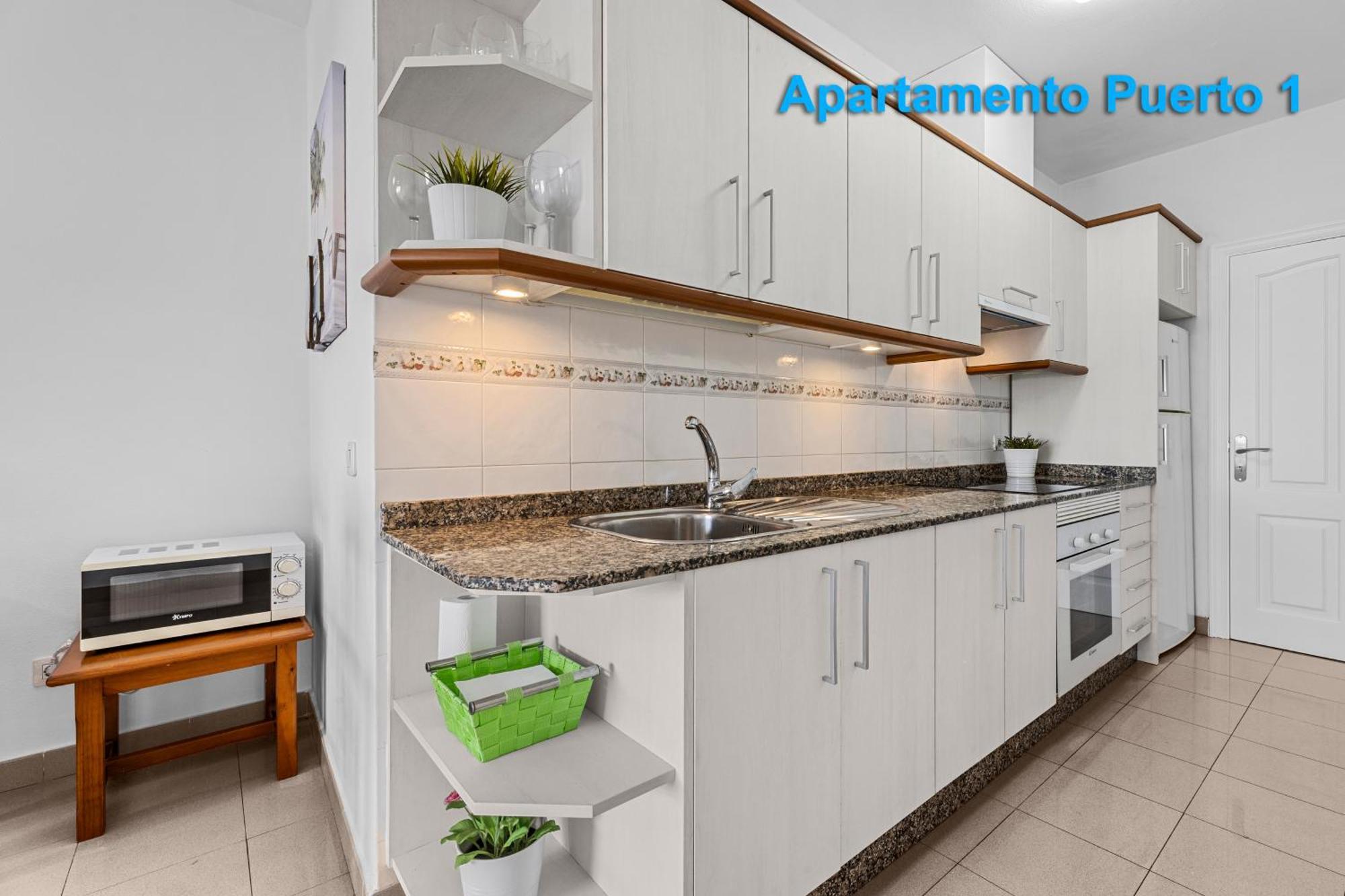 Apartamentos Puerto 1, 2 Y 3 Playa Blanca  Pokoj fotografie